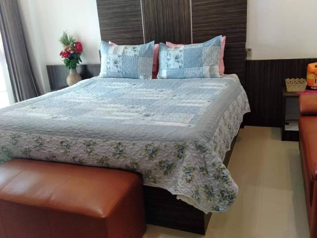 מהה סרקם Ketsara Hotel מראה חיצוני תמונה