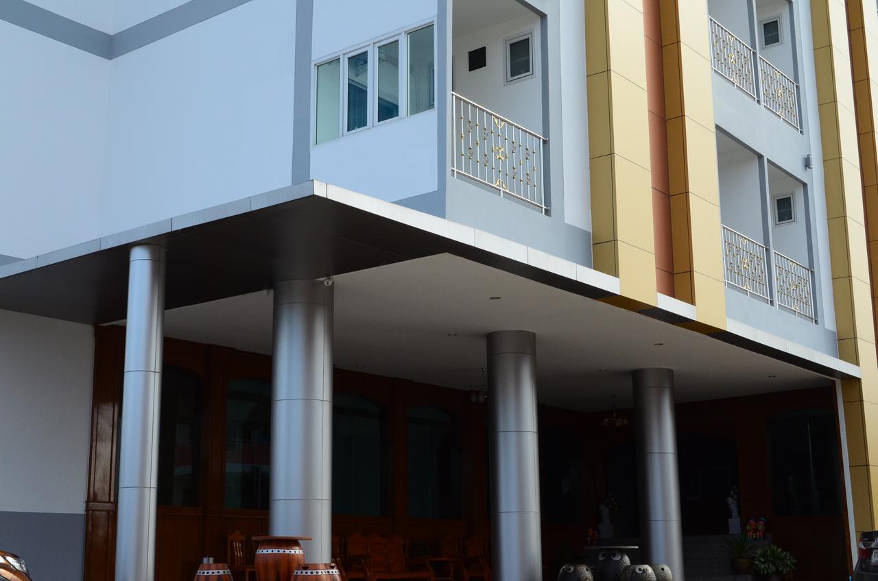 מהה סרקם Ketsara Hotel מראה חיצוני תמונה